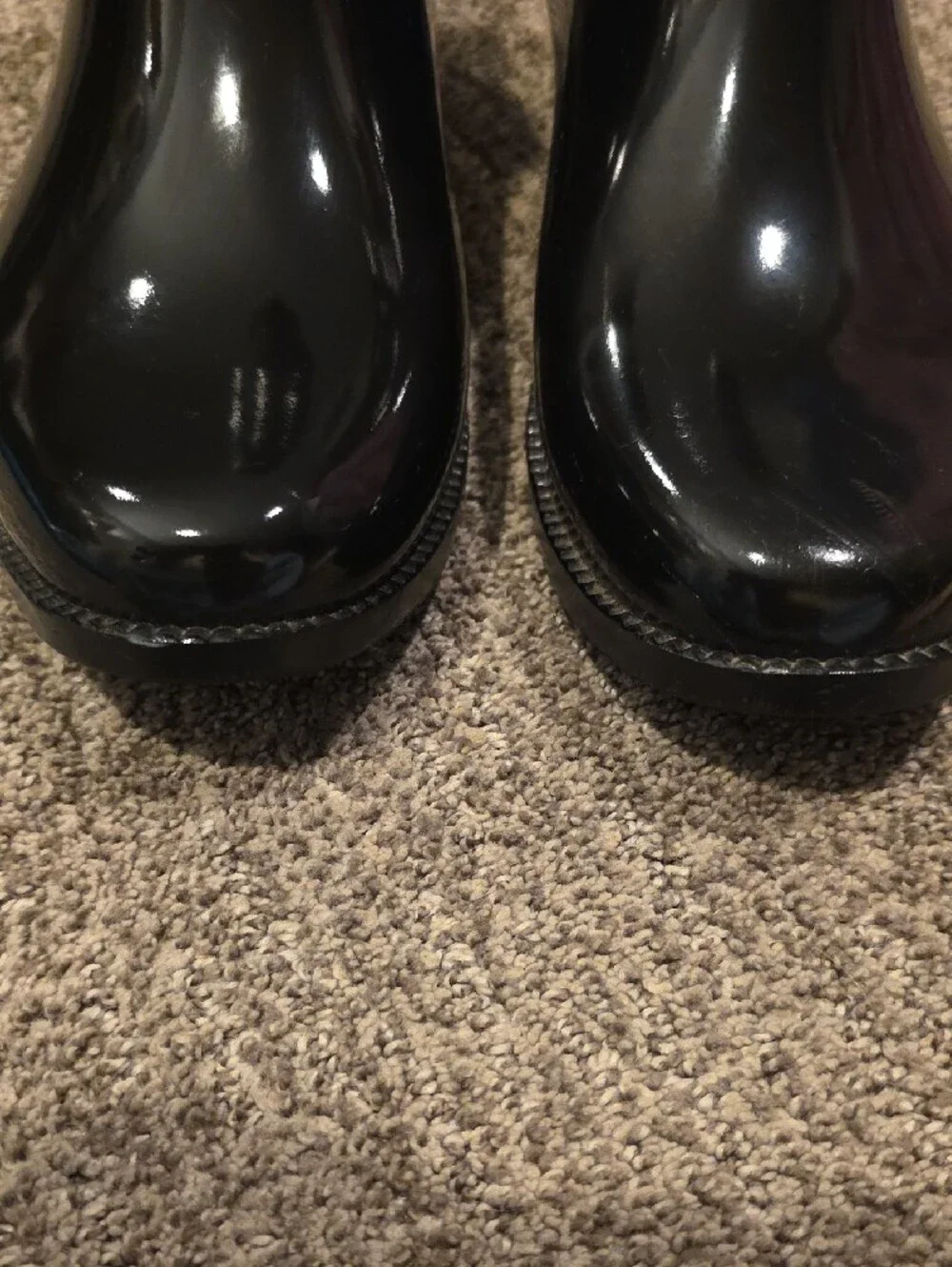 Michael Kors Black Glossy Chelsea Waterproof Booties Size 9